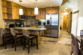 Newly updated in Canyons Village Next to Slopes
